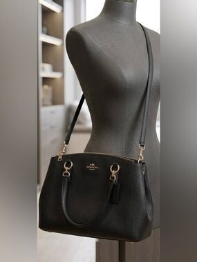 Coach Navy/Black Leather Convertible Shoulder Bag with Gold Hardware